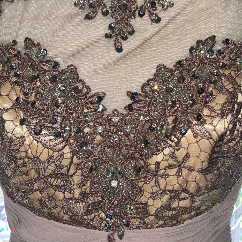 NWOT GLS Apparel Large Beaded Mocha Lace Nude Lined Mermaid Gown Cap Sleeves - Picture 4 of 15
